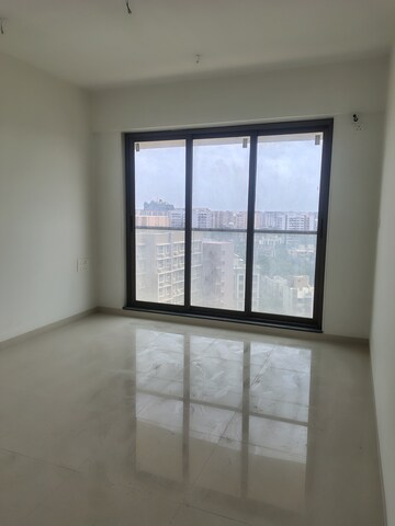 Room in 2 BHK Apartment at Naman Habitat, Andheri West – for Rent