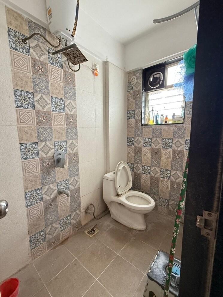 Bathroom, vaishnavi-sahil-vighnesh 2 Bedroom 780 Sq.Ft. Apartment In Wakad Pune 8946622