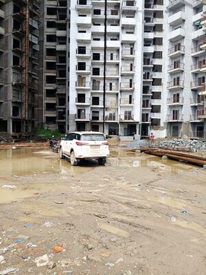 Parking in 2 BHK Apartment at Rudra Palace Heights, Sector 1 Greater Noida – for Sale