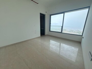 Room in 3 BHK Apartment at Worli – for Sale