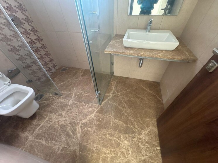 Bathroom, worli 3 Bedroom 1209 Sq.Ft. Apartment In Worli Mumbai 8946648