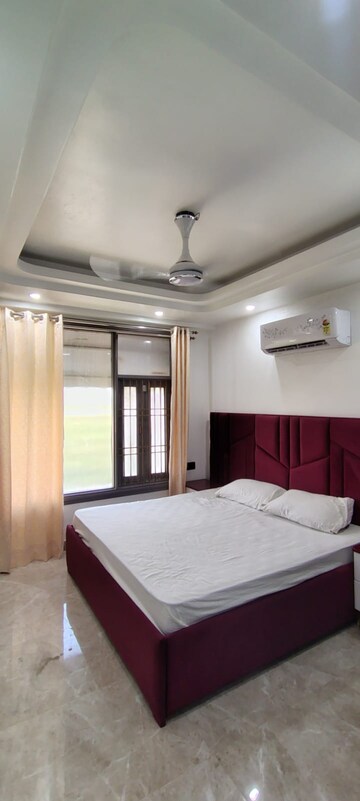 Bedroom in 3 BHK Builder Floor at Kishangarh – for Sale