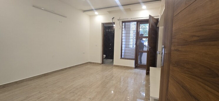 Room, amolik-residency 2 Bedroom 120 Sq.Yd. Builder Floor In Sector 86 Faridabad 8946786