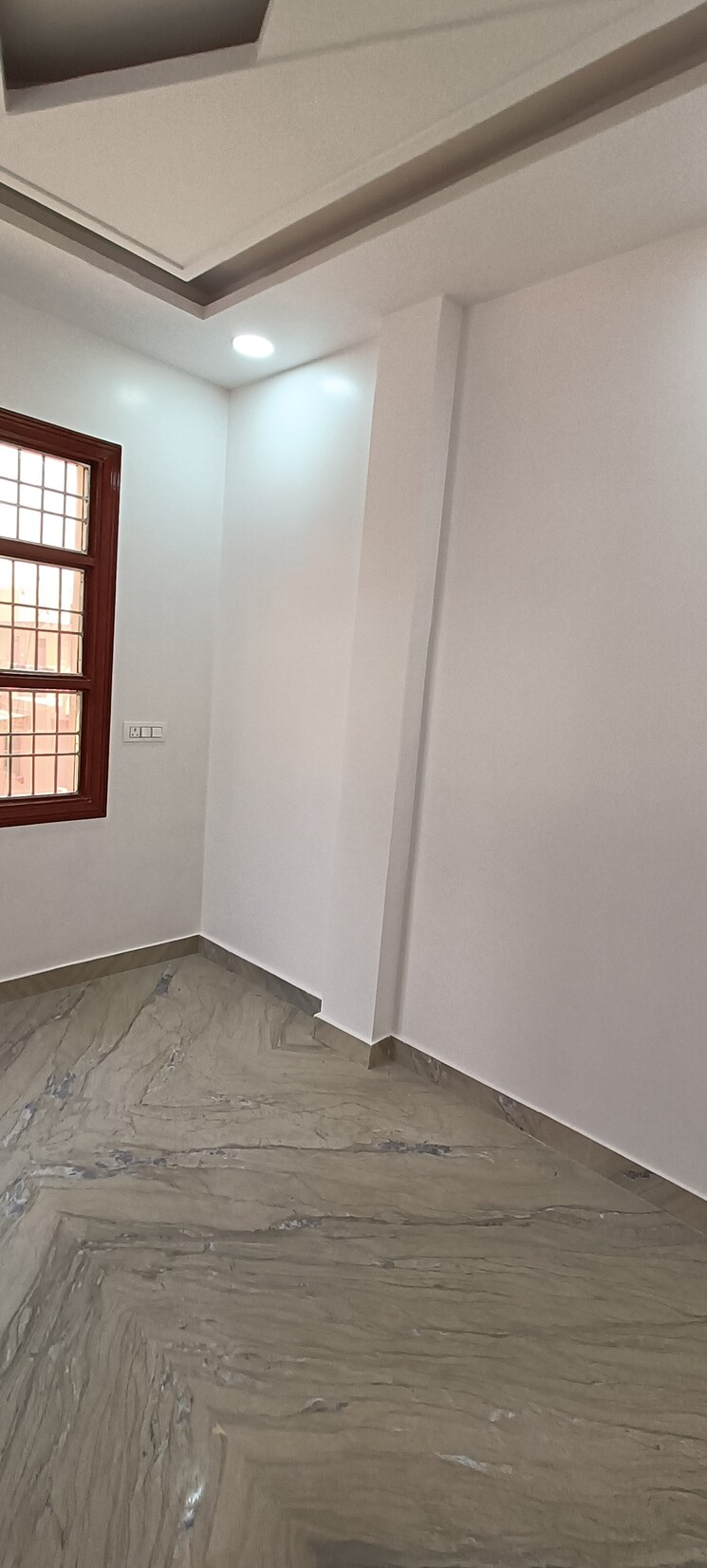 Room, rohini sector 7 3 Bedroom 64 Sq.Mt. Builder Floor In Rohini Sector 7 Delhi 8946780