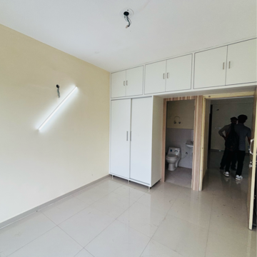Room in 2 BHK Apartment at Pyramid Fusion Homes, Sector 70a – for Rent