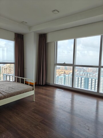 Room in 4 BHK Apartment at Bombay Realty Island city center ICC, Wadala – for Sale