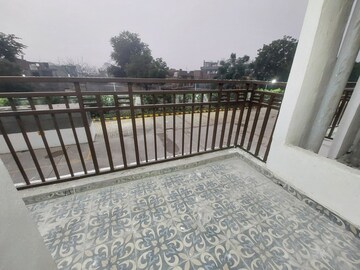 2 BHK Apartment For Sale in SLF Anushree, Sector 75