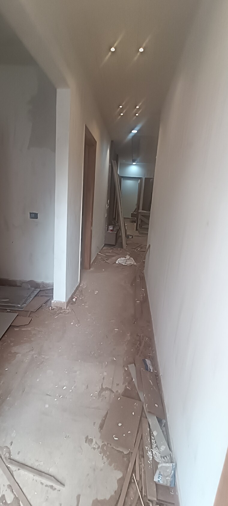 Room, rohini sector 7 4 Bedroom 150 Sq.Mt. Builder Floor In Rohini Sector 7 Delhi 8946837