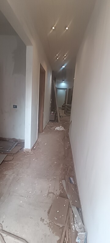 Building Lobby in 4 BHK Builder Floor at Rohini Sector 7 – for Sale