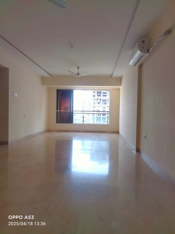 Room in 3 BHK Apartment at Aristo Pearl Residency, Prabhadevi – for Rent
