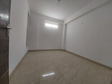 Room in 2 BHK Apartment at SLF Anushree, Sector 75 – for Sale
