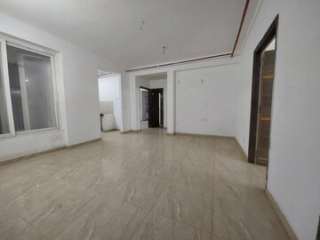 Room in 2 BHK Apartment at SLF Anushree, Sector 75 – for Sale