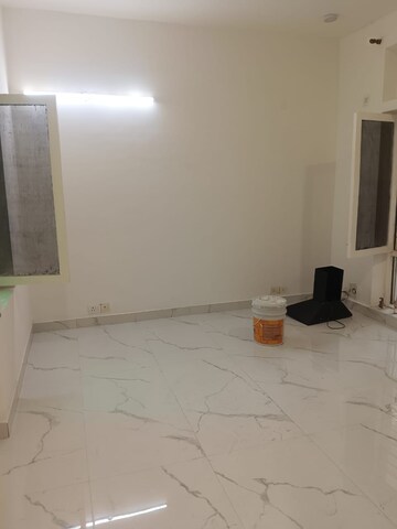 Living Room in 3 BHK Builder Floor at Sector 50 – for Rent