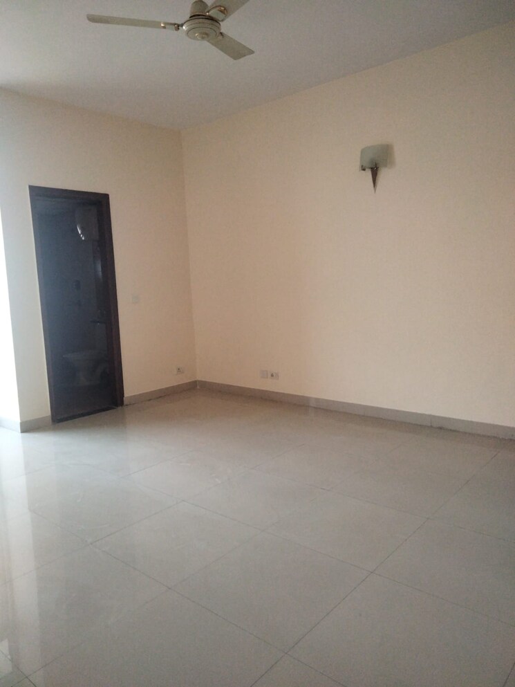 Room, omaxe-grand 3 Bedroom 1600 Sq.Ft. Apartment In Sector 93b Noida 8946909