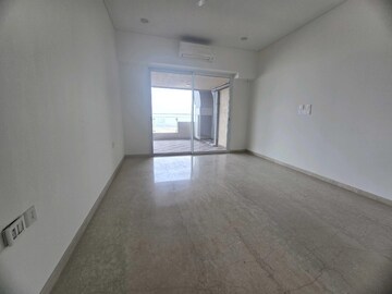 Room in 3 BHK Apartment at Lokhandwala Minerva Mahalaxmi, Mahalaxmi – for Sale