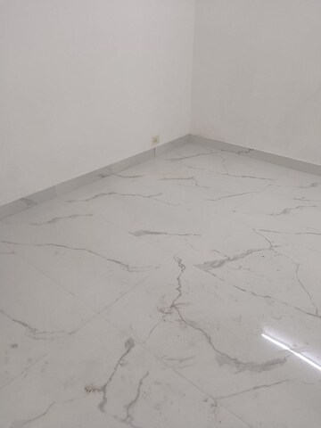 Room in 3 BHK Villa at Sector 50 – for Rent