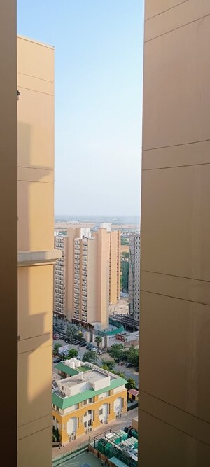 3 BHK Apartment For Sale in Purvanchal Royal City, Chi V Greater Noida