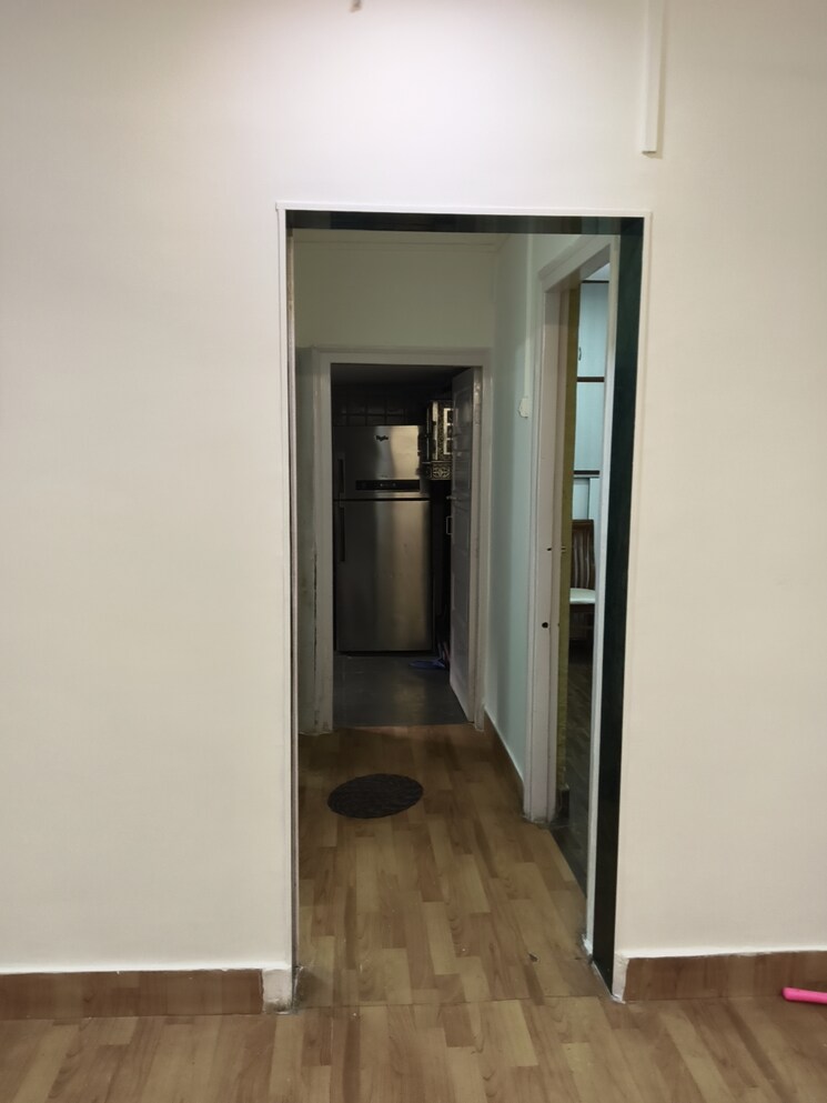 Room, vile parle west 1 Bedroom 500 Sq.Ft. Apartment In Vile Parle West Mumbai 8947179