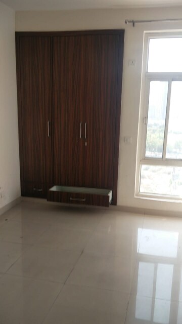 Furnished Amenities in 2 BHK Apartment at Omaxe Grand, Sector 93b – for Sale