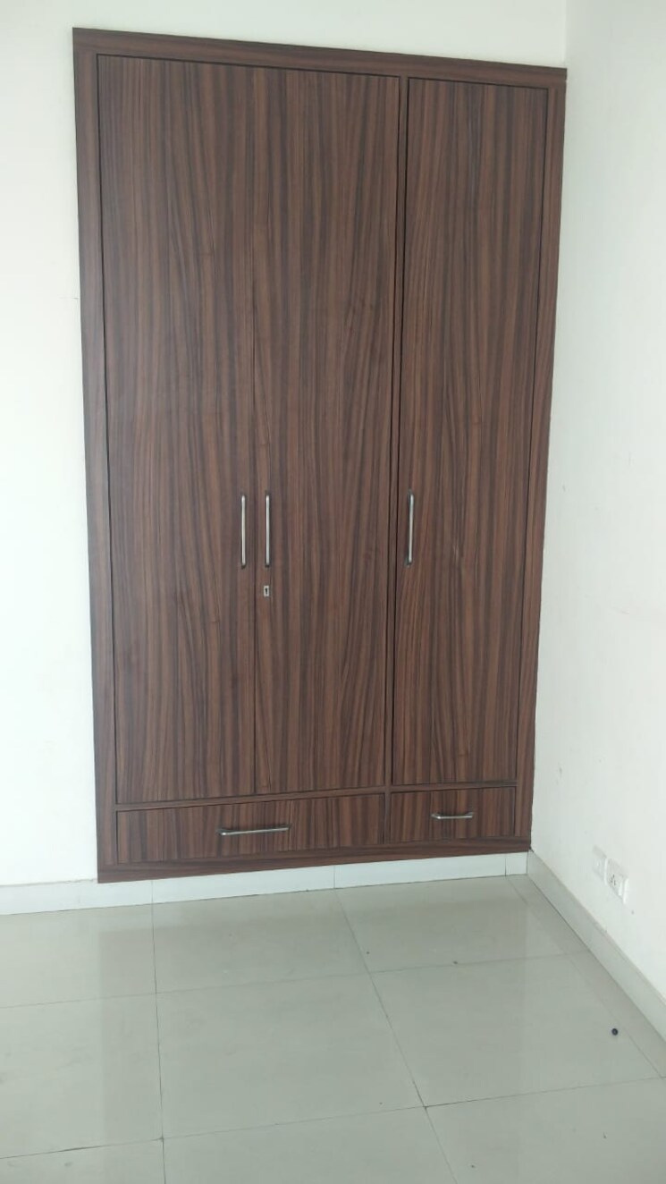 undefined, omaxe-grand 2 Bedroom 1110 Sq.Ft. Apartment In Sector 93b Noida 8946982