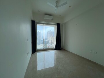 Room in 3 BHK Apartment at Raheja Imperia, Worli – for Sale