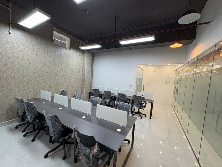 Team Area, arv-park Commercial Office Space 900 Sq.Ft. In Sector 63 Noida 8947151