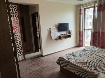 Bedroom in 3 BHK Builder Floor at Unitech Uniworld Resorts-The Residences, Sector 33 – for Rent