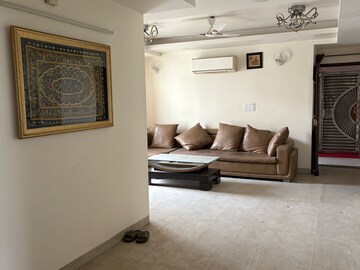 Living Room in 3 BHK Builder Floor at Unitech Uniworld Resorts-The Residences, Sector 33 – for Rent