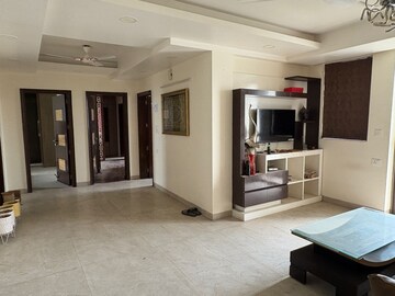 Living Room in 3 BHK Builder Floor at Unitech Uniworld Resorts-The Residences, Sector 33 – for Rent