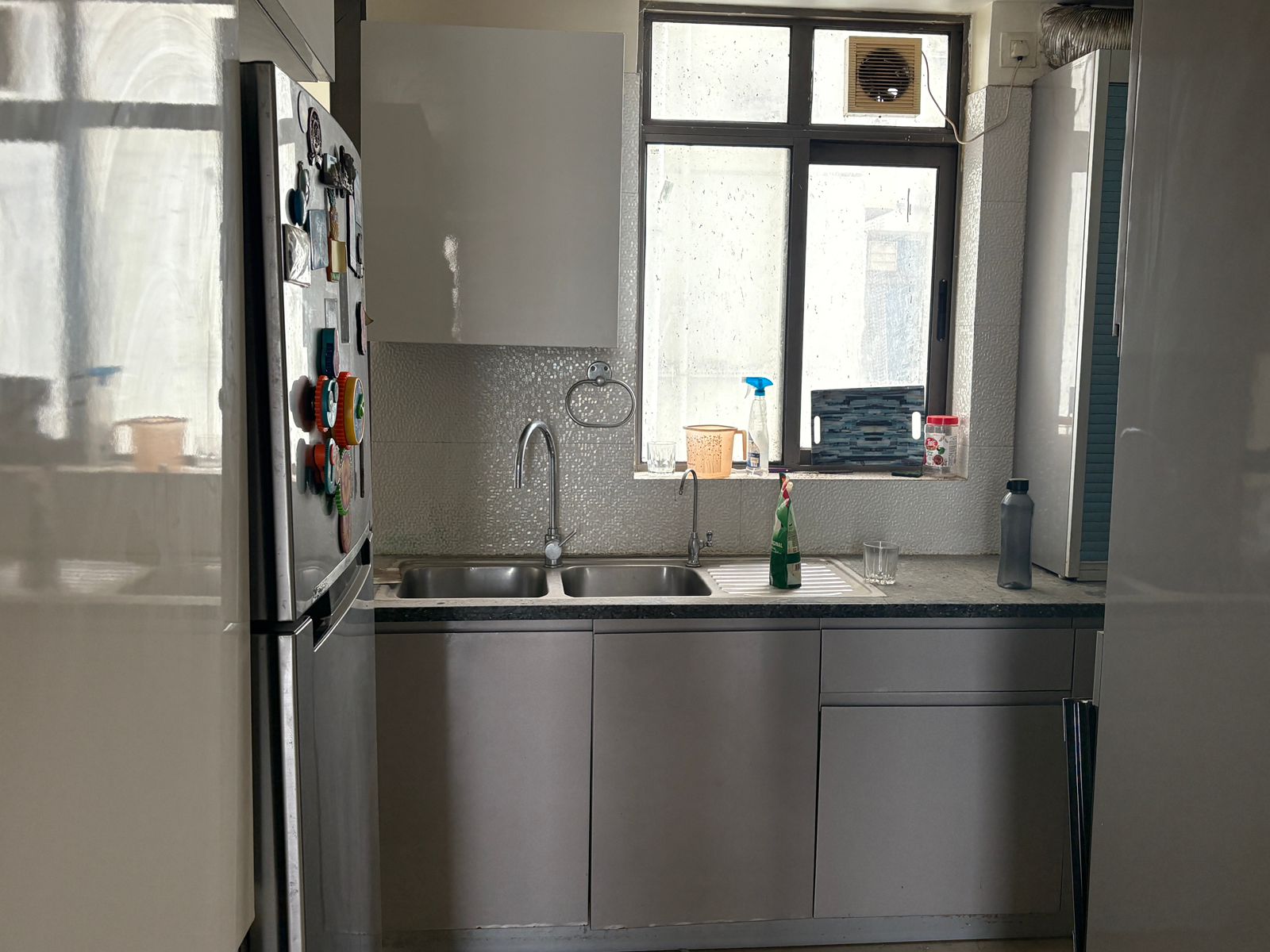 3 BHK + Servant Room 1550 Sq.Ft. Builder Floor in Unitech Uniworld Resorts-The Residences