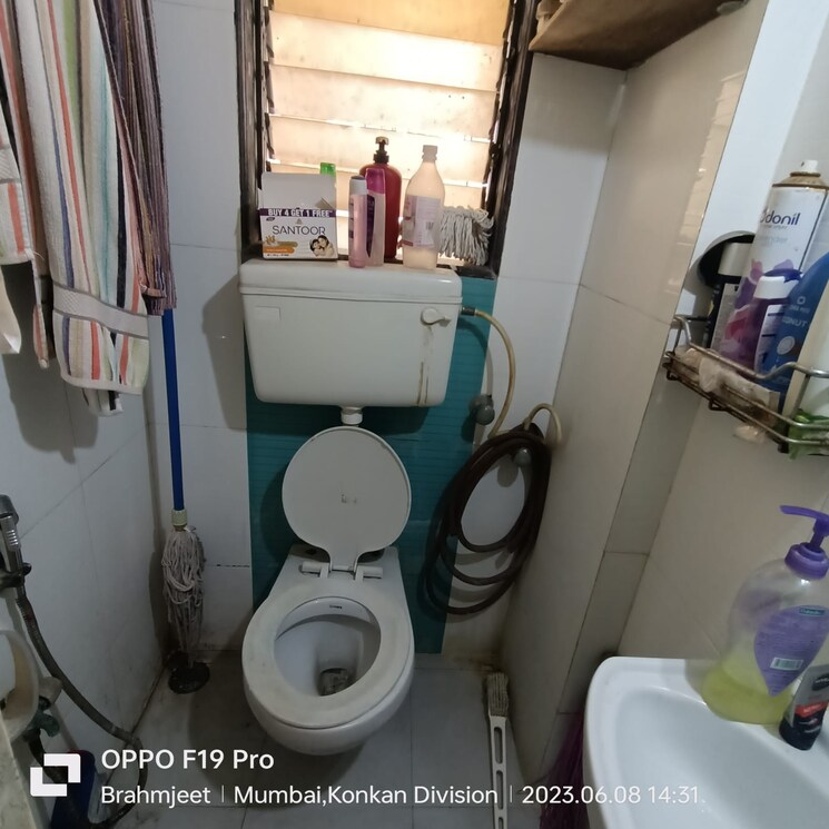 Bathroom, aman-spring 2 Bedroom 1000 Sq.Ft. Apartment In Kandivali West Mumbai 8947258