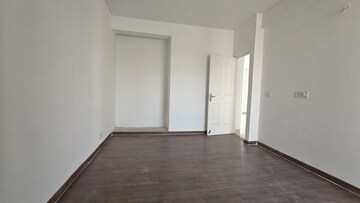Room in 4 BHK Builder Floor at BPTP Parkland Pride, Sector 77 – for Sale