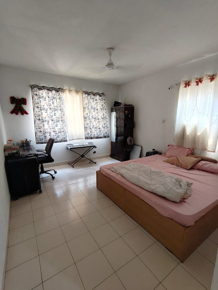 Living Room, mutha-hermes-drome-phase-i 2 Bedroom 1500 Sq.Ft. Apartment In Viman Nagar Pune 8947347