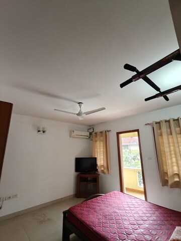 Furnished Amenities in 2 BHK Apartment at Sri Balaji Residency RMV 2nd Stage, Rmv 2nd Stage – for Rent