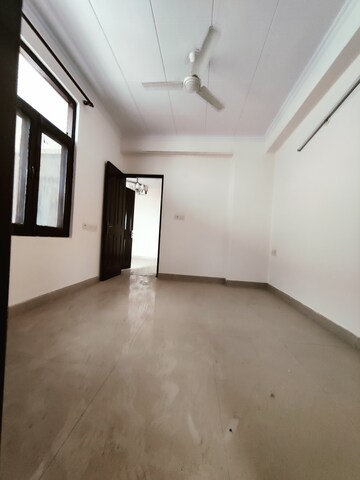 Room in 3 BHK Apartment at Anshika Indira Enclave II, Indrapuram – for Rent