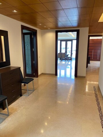 Room in 4 BHK Builder Floor at Vasant Vihar – for Rent