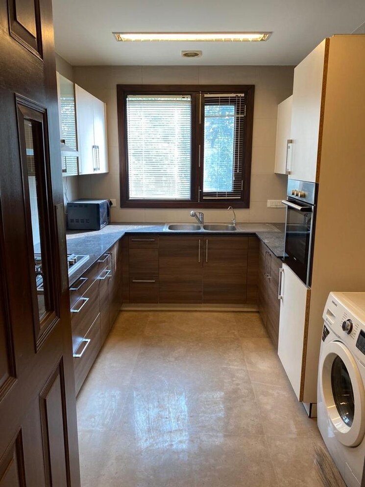 Kitchen, vasant vihar 4 Bedroom 2400 Sq.Ft. Builder Floor In Vasant Vihar Delhi 8947444