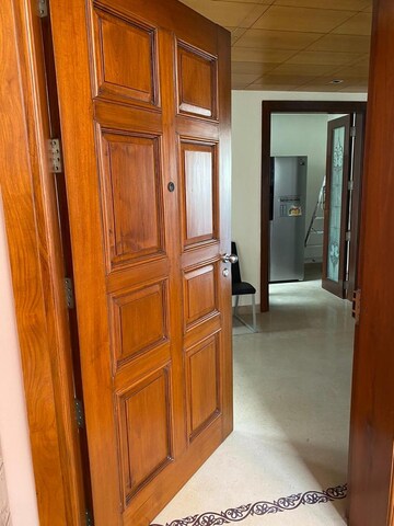 Room in 4 BHK Builder Floor at Vasant Vihar – for Rent