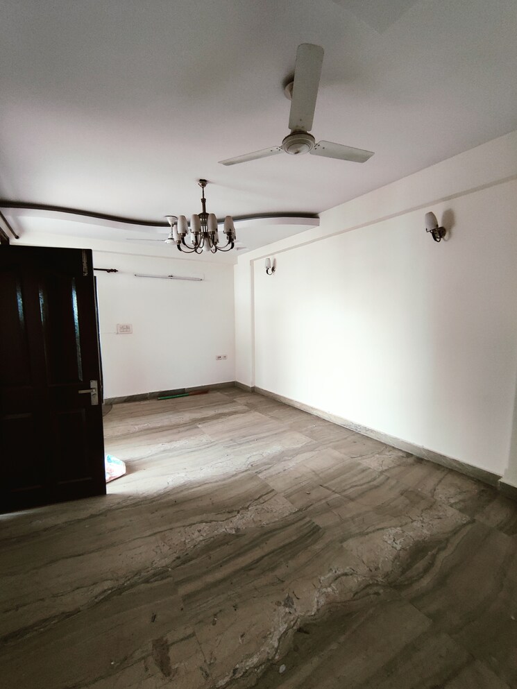 Living Room, anshika-indira-enclave-ii 3 Bedroom 1700 Sq.Ft. Apartment In Indrapuram Ghaziabad 8947499