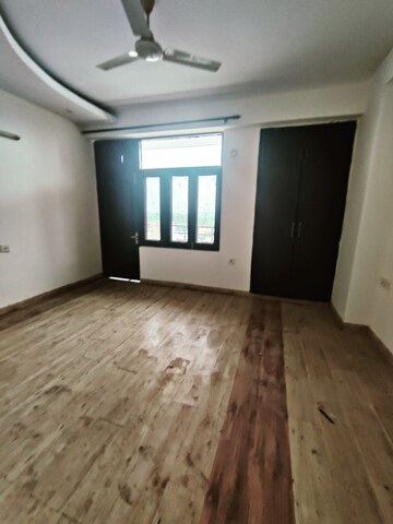 Room in 3 BHK Apartment at Anshika Indira Enclave II, Indrapuram – for Rent
