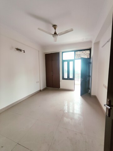 Room in 3 BHK Apartment at Anshika Indira Enclave II, Indrapuram – for Rent