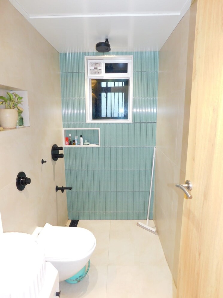 Bathroom, suncity-complex 2.5 Bedroom 810 Sq.Ft. Apartment In Powai Mumbai 8947480