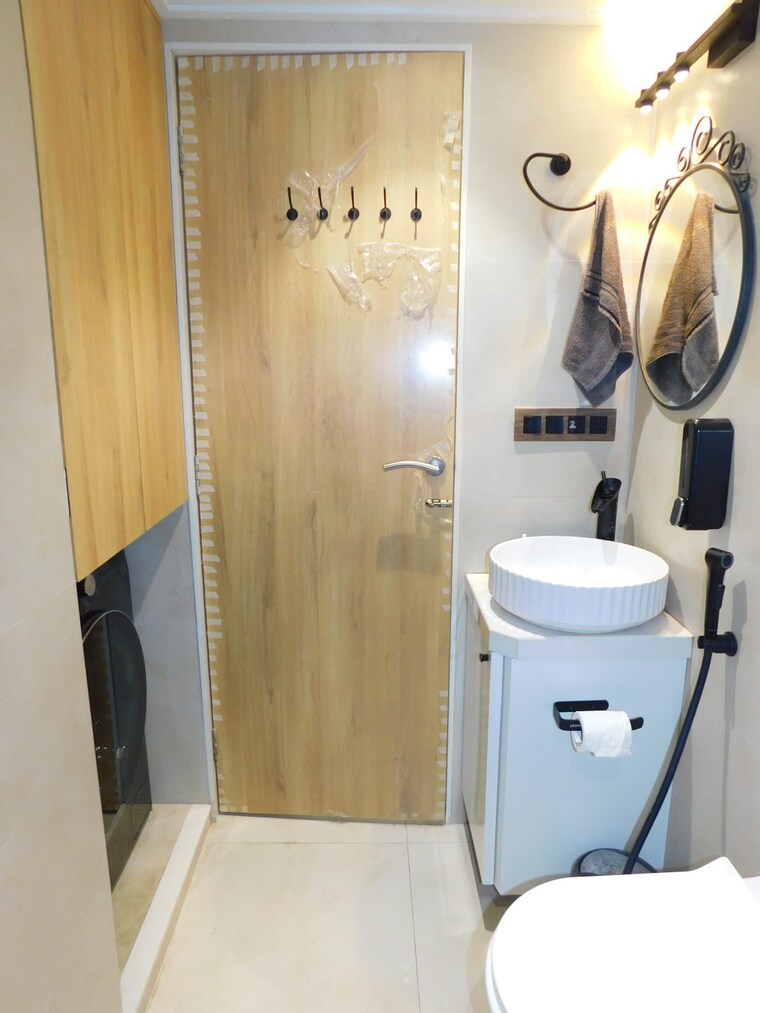 Bathroom, suncity-complex 2.5 Bedroom 810 Sq.Ft. Apartment In Powai Mumbai 8947480