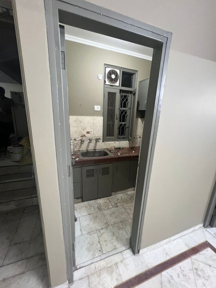 Balcony, khirki extension 1 Bedroom 450 Sq.Ft. Builder Floor In Khirki Extension Delhi 8947478