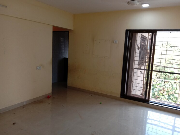 Room, mohan-mansion-chs 1.5 Bedroom 580 Sq.Ft. Apartment In Chunabhatti Mumbai 8947509