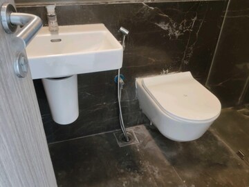 Bathroom in 3 BHK Apartment at Lodha Kiara, Worli – for Sale