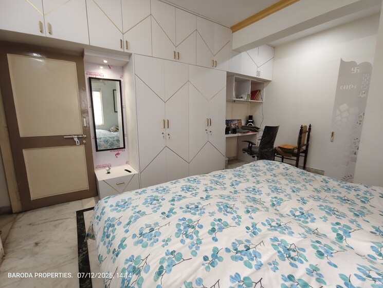 Bedroom, race course 4 Bedroom 1500 Sq.Ft. Apartment In Race Course Vadodara 8947529