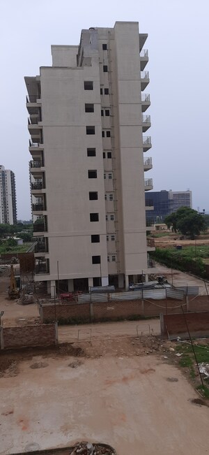 1 BHK Apartment For Sale in Pivotal Paradise, Sector 62