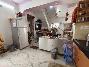 Living Room in 4 BHK Apartment at Race Course – for Rent