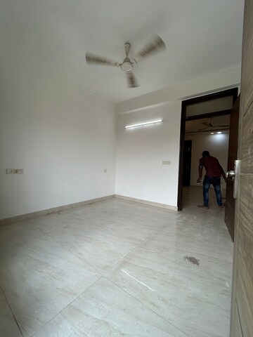 Room in 2 BHK Builder Floor at Palm Residency Chhatarpur, Chattarpur – for Rent